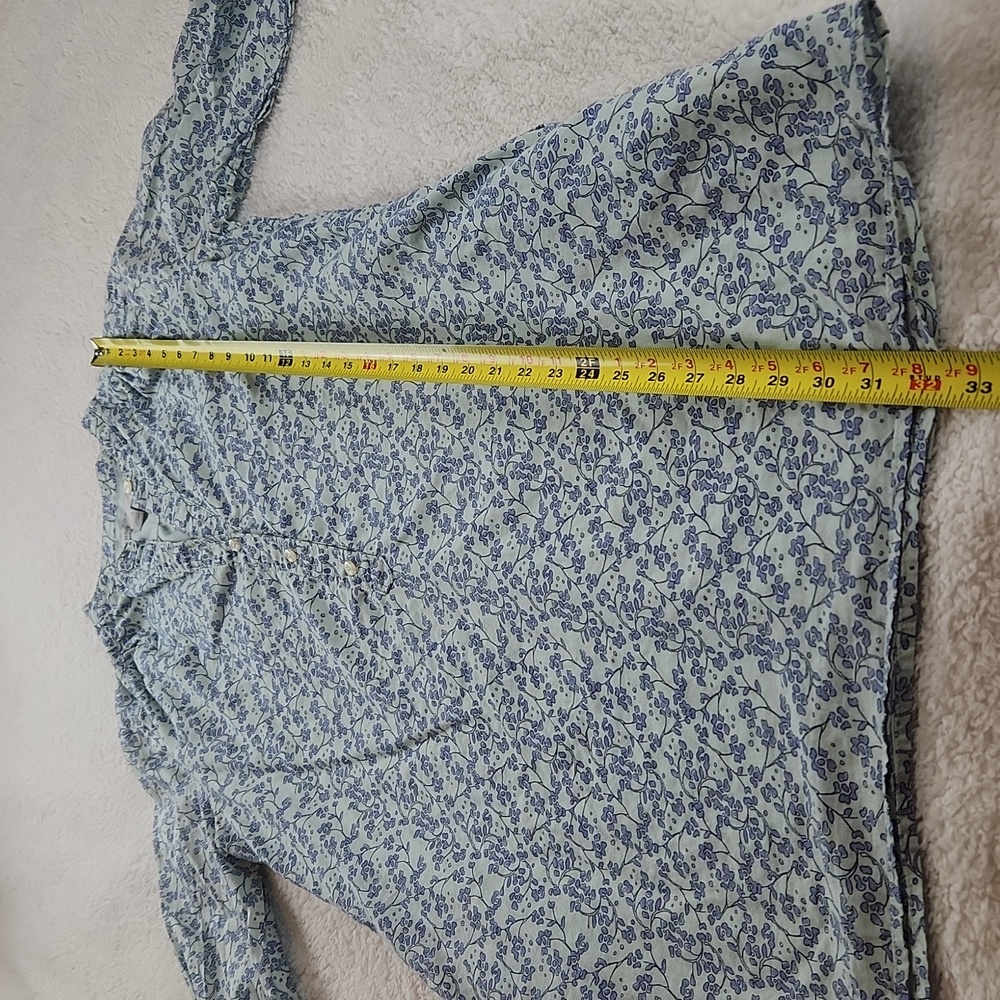 Old Navy Dress Ditsy Floral size M, pretty pastel blue w blue flowers. So cute!! - Picture 8 of 10